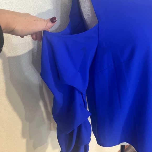 Stitch fix Truly Poppy open shoulder ruffle sleeve blue blouse. - Picture 3 of 5
